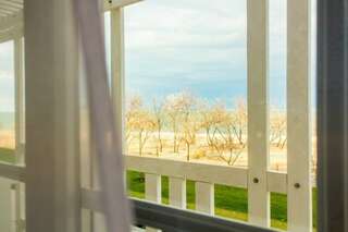 Гостиница La Grace Керчь Стандарт плюс с боковым видом на море-2