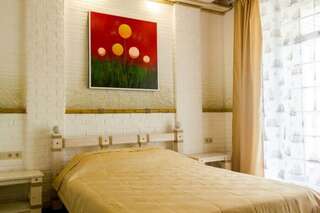 Гостиница La Grace Керчь Стандарт плюс с боковым видом на море-1