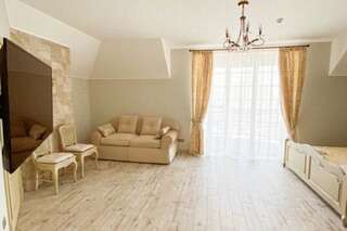 Гостиница La Grace Керчь Семейный с видом на море-2