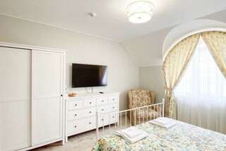 Гостиница La Grace Керчь Стандарт плюс с боковым видом на море-5