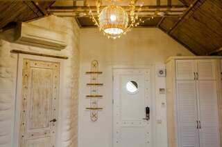 Гостиница La Grace Керчь Стандартный двухместный с дополнительным местом и боковым видом на море-3